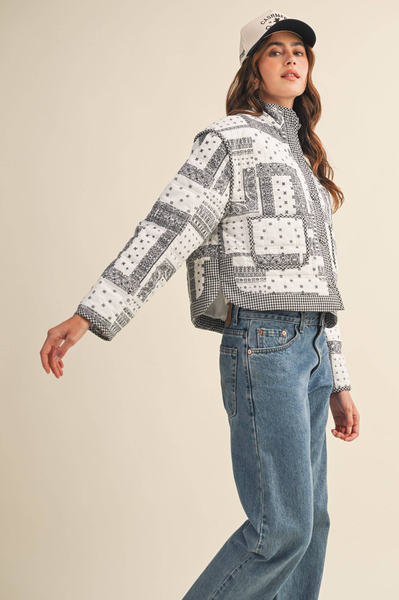 &MERCI - Wholesale Jacket - Women's - BANDANA PATCHWORK QUILTED JACKET MJK41754