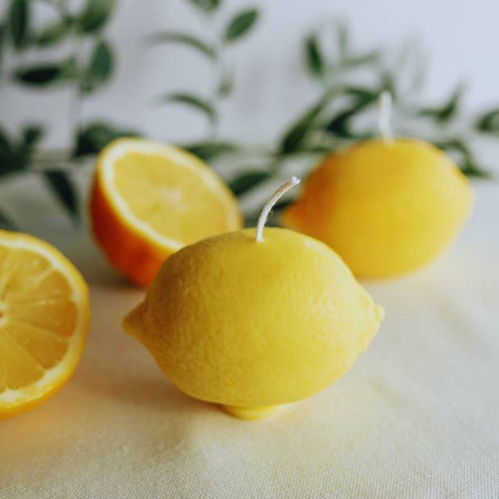 IrinisCandles - Wholesale Novelty Candle - Lemon Candle1