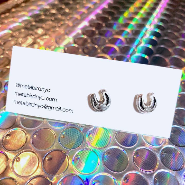 Lucky Horseshoe Stud for wholesale by Meta Bird
