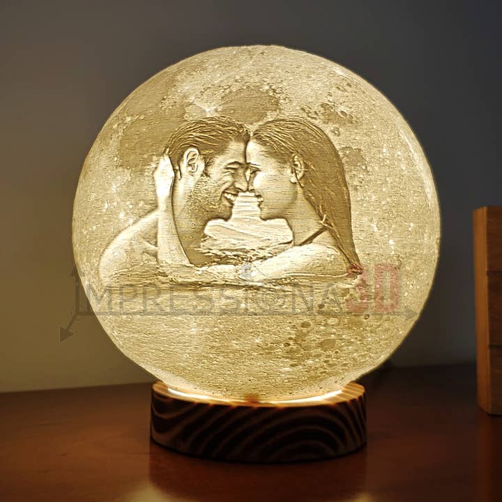 Moon Lamp Photo 3D - (220V lighting) for wholesale by Impressiona3D.pt