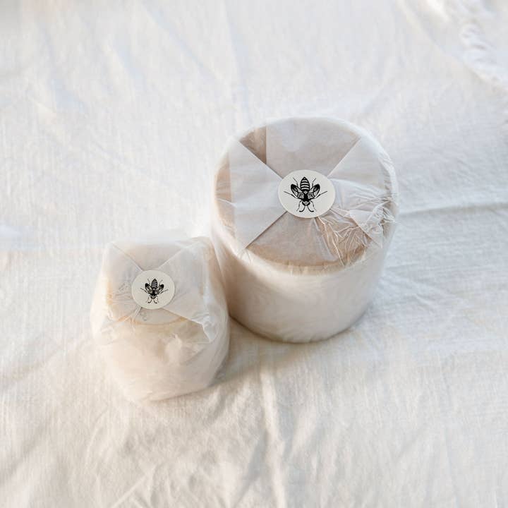 Whitewashed ivory Twine for wholesale on Faire4