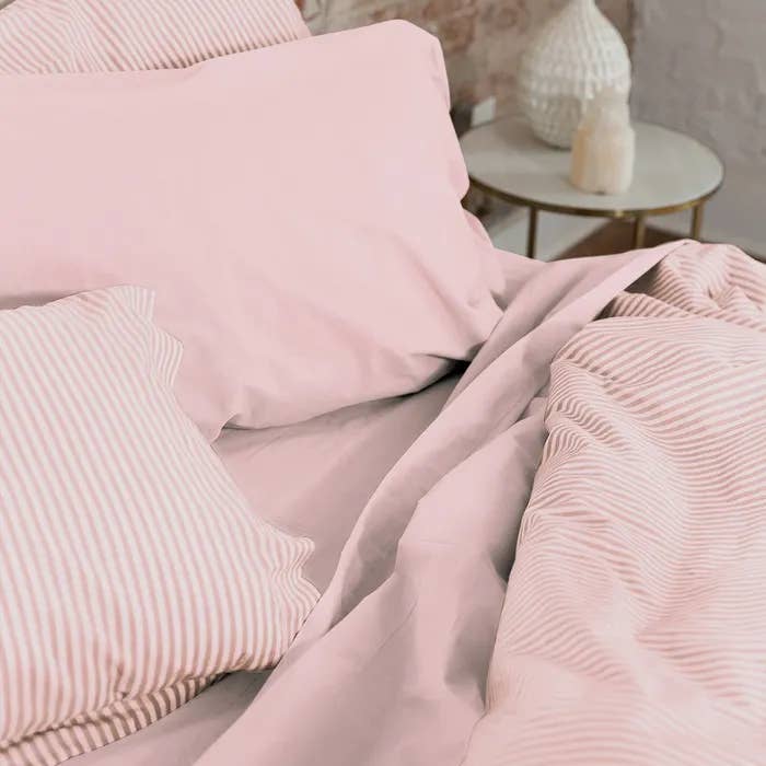 Melange Plain Blush Queen Percale Sheet Set for wholesale by Bombacio
