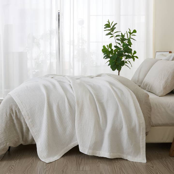 BH Collective - Wholesale Throw Blanket - Solid Cotton Waffle Weave Blanket