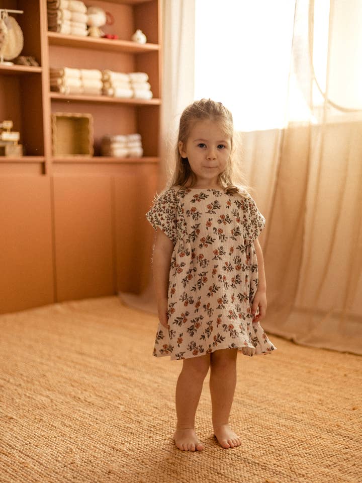 Malia dress / Vintage florals for wholesale by PETITE EvelinaApparel