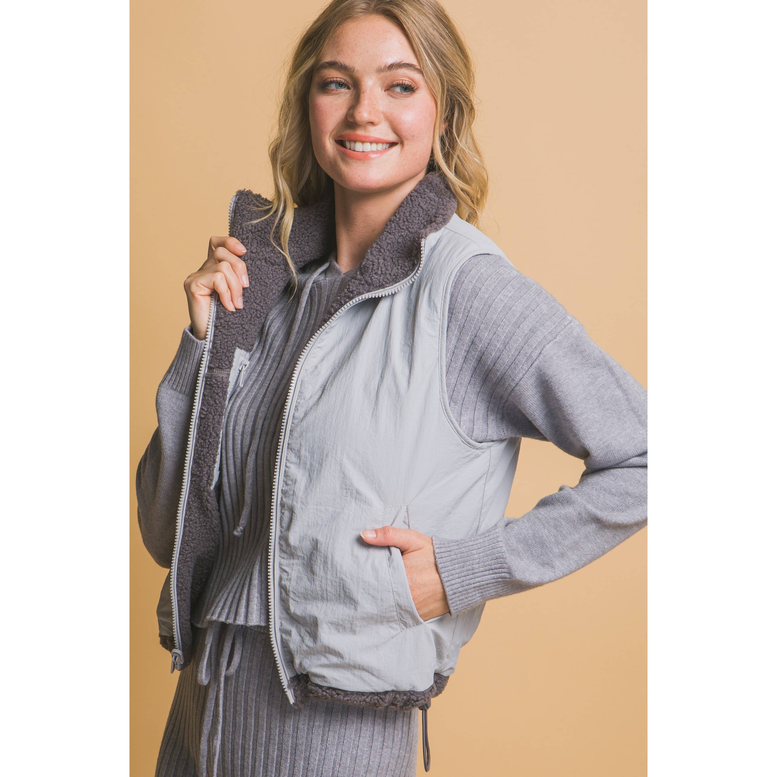 Timeless - Wholesale Outerwear Vest - Women's - Reversible Fleece Vest With Pockets4