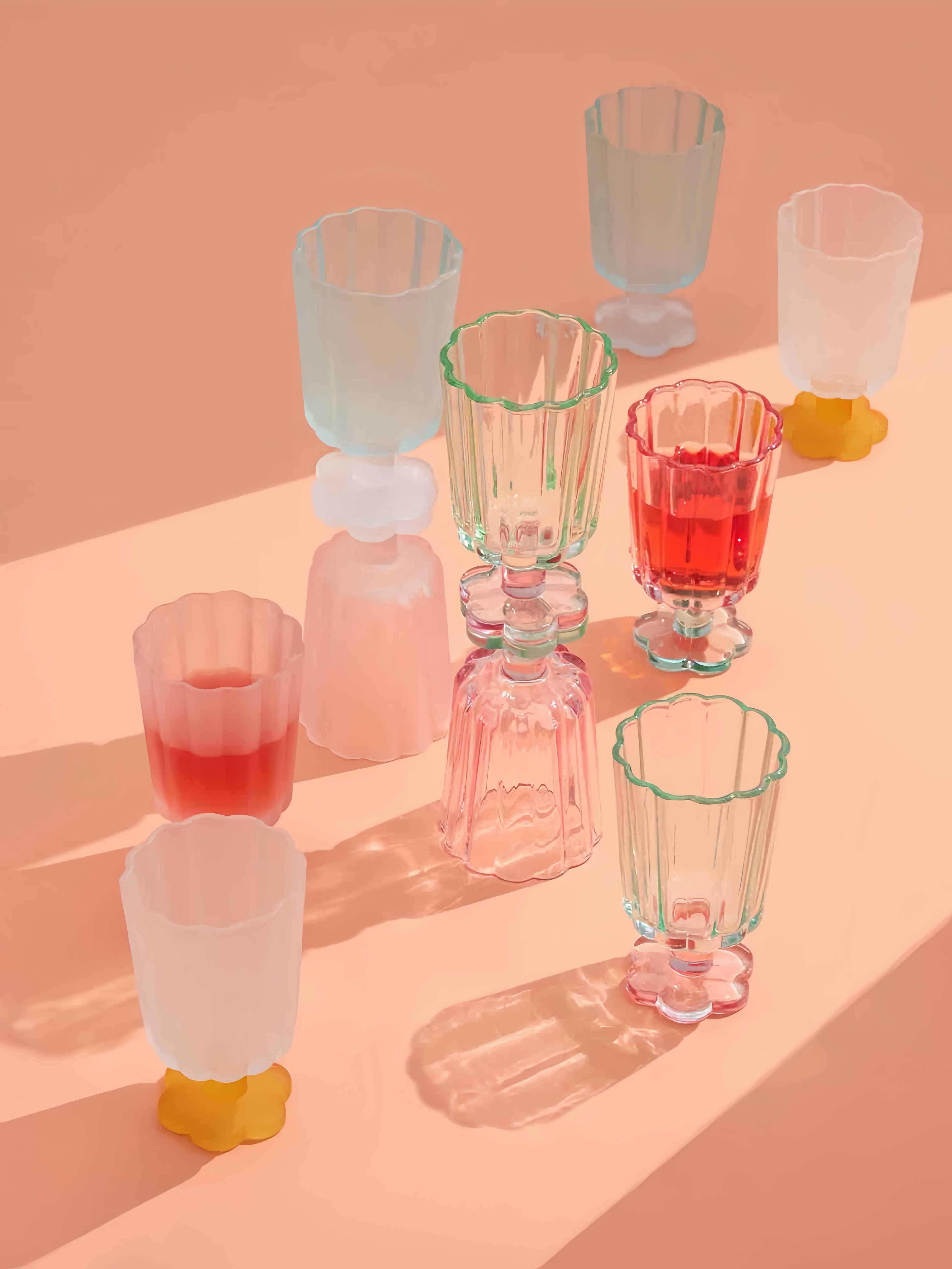 INSPECIAL HOME - Wholesale Wine Glass - MouthBlown Whimsical Petal Colored Wine Glasses - Case of 108