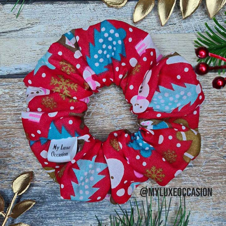 Kerstlekkernijen - Rood - Scrunchie - Kerst voor wholesale door My Luxe Occasion