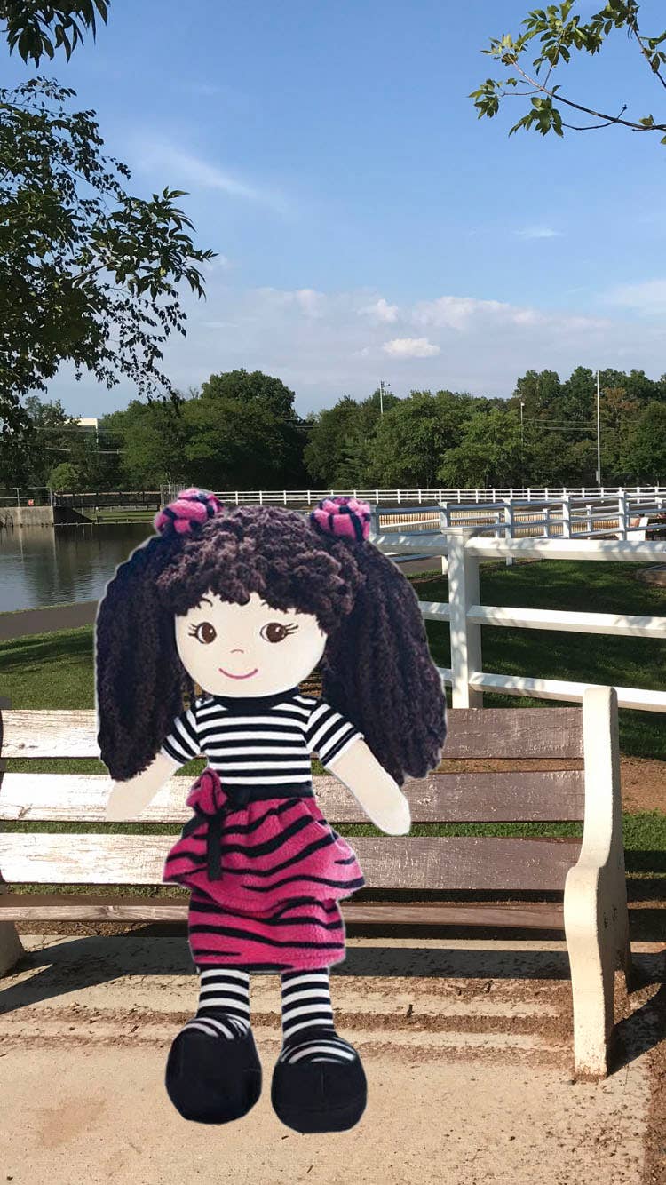 GirlzNDollz - Vendita all'ingrosso Bambola - Bambini - Bambola vestire con stampa zebrata Jessica3