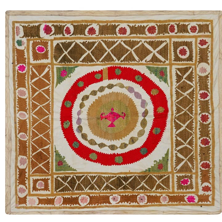 Textil Suzani Uzbeko, Rojo Marrón Verde Bordado a Mano para venta al por mayor de Vintage Pillows Store