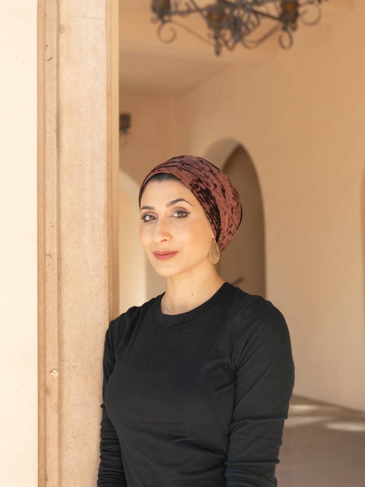 Sweat à capuche Velvet Luxe - Grenat pour la vente par Aparellel