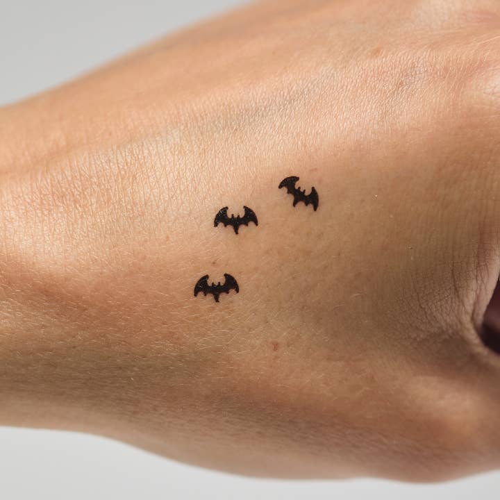 Ashley Hay Design - Wholesale Eyeliner/Pencil - Makeup Bat Stamp and Eyeliner1