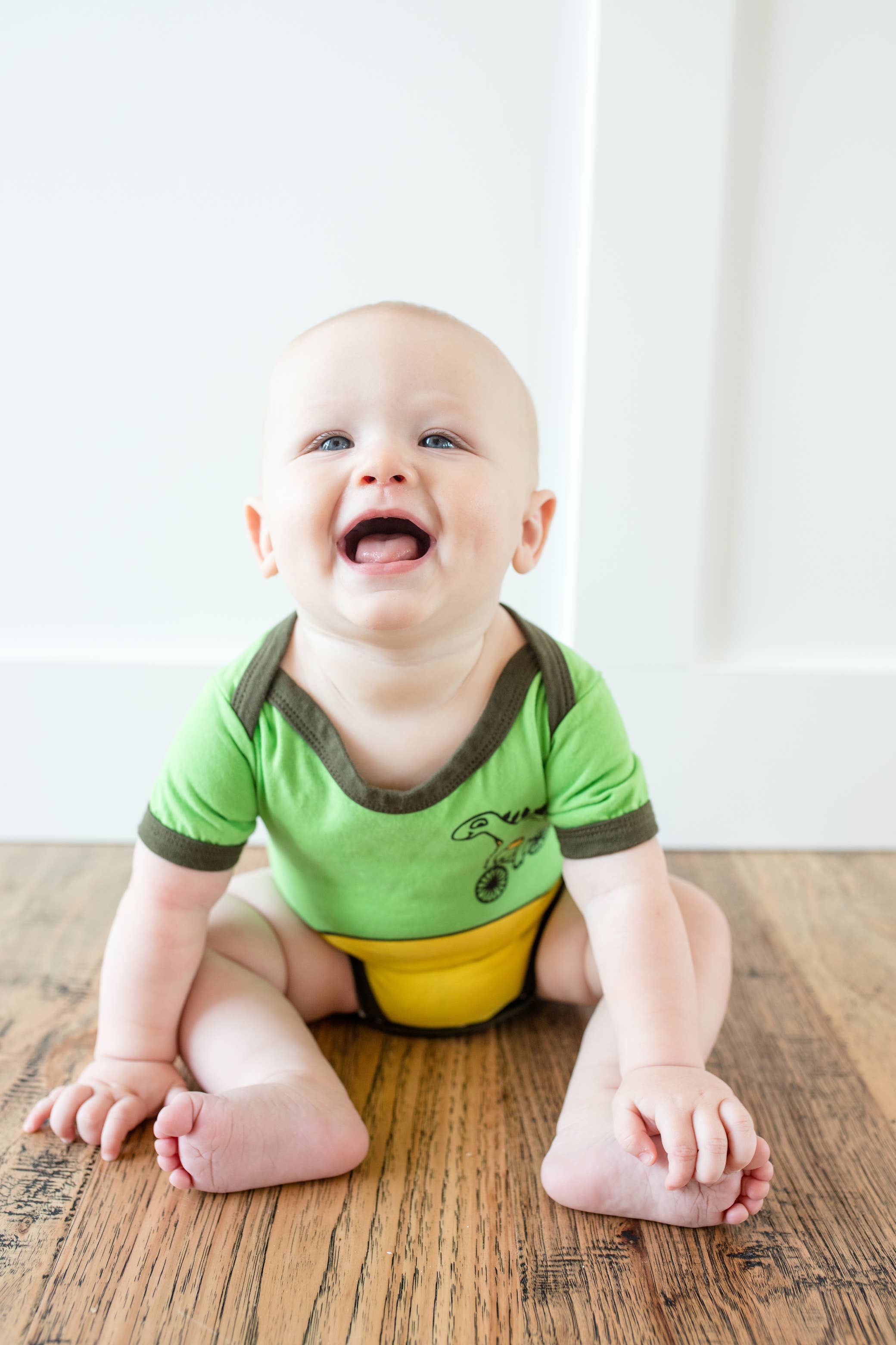 Doodle Pants – wholesale Bodysuit (non-footed) – Baby – Dino Green Baby Bodysuit2