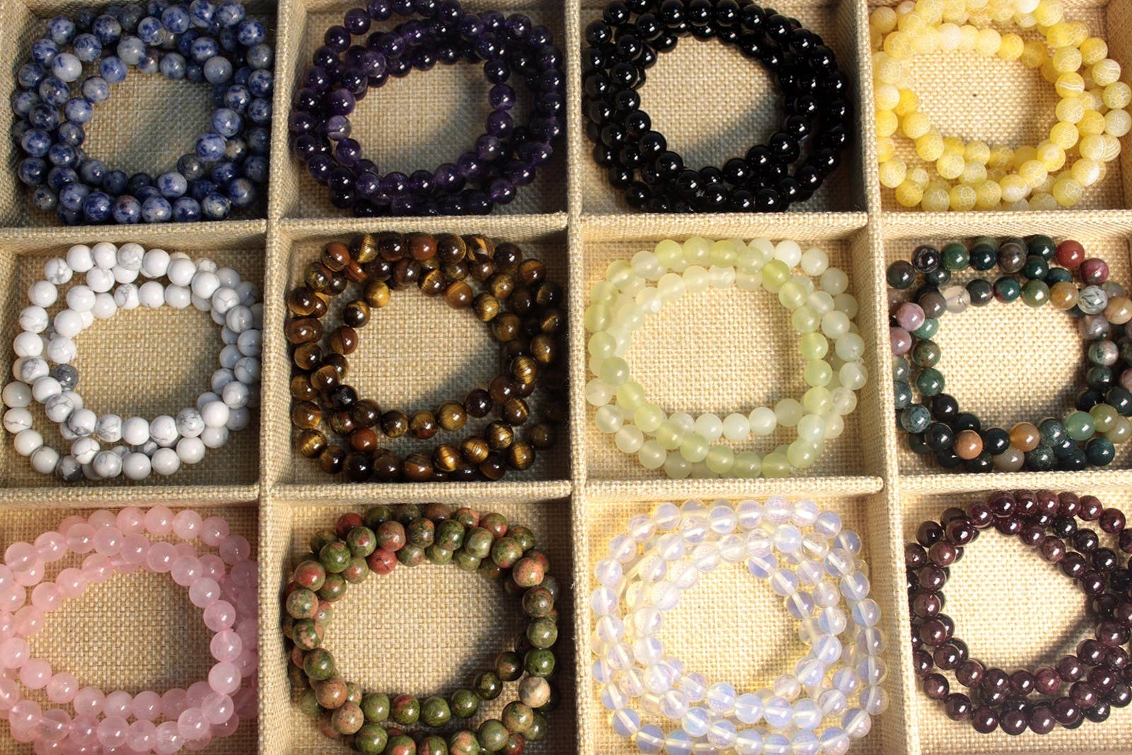 AWGifts Europe - Wholesale Beaded Bracelet - Set of 48 Power Bracelet Starter & Display Tray1