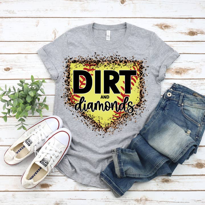 Dirt and Diamonds | Softball | T-shirt illustré pour la vente par The American Honey