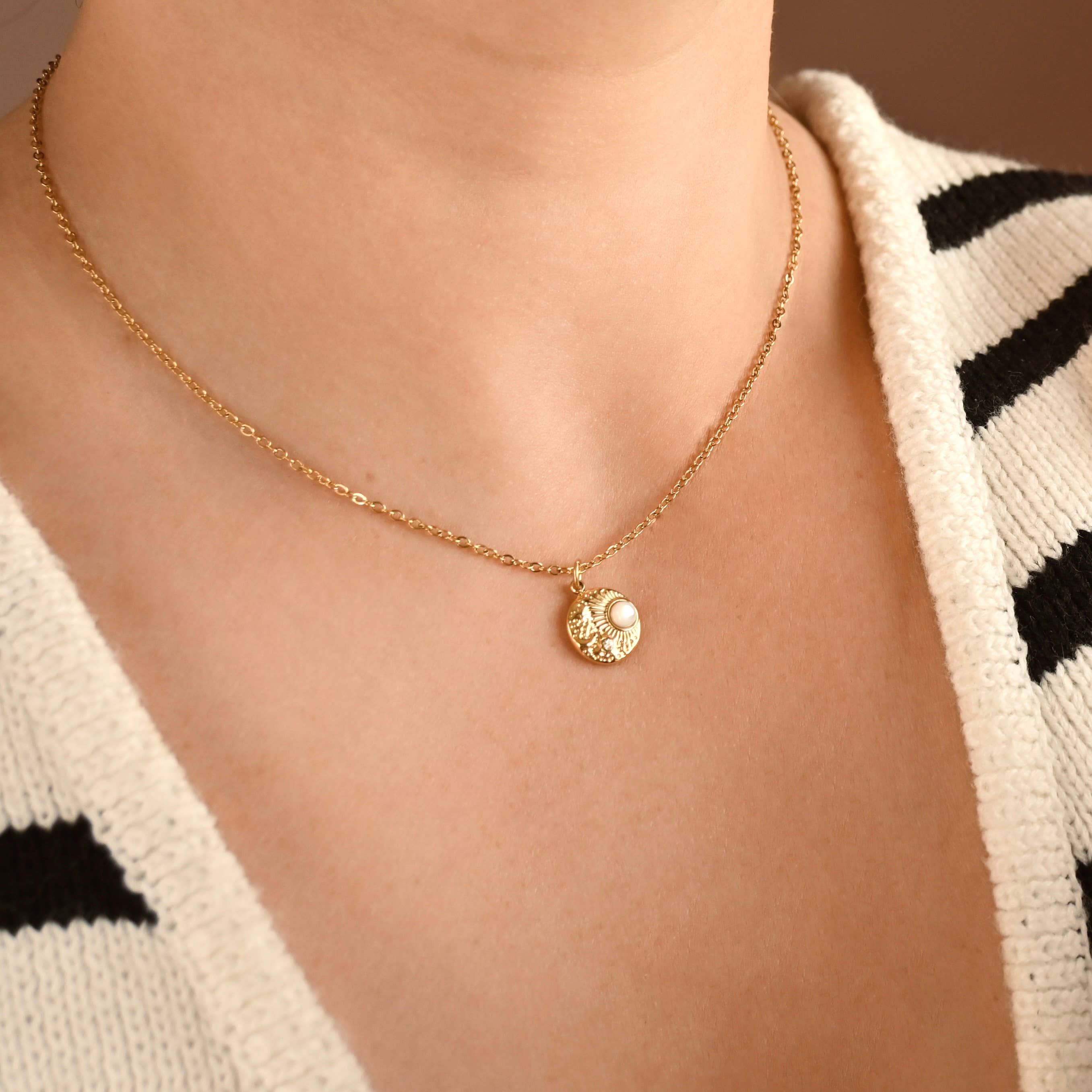 Blueyejewelry – Engroshandel Halskæde med vedhæng – Halskæder med Perlemorsvedhæng-Hjertehalskæde-Stjernevedhæng5