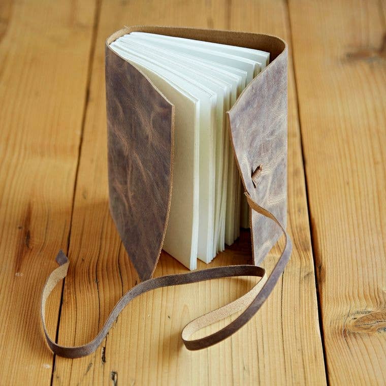 The Paper High Gift Company Limited - Vendita all'ingrosso Diari/agende - Diario avvolgente in pelle di bufalo - fatto a mano3