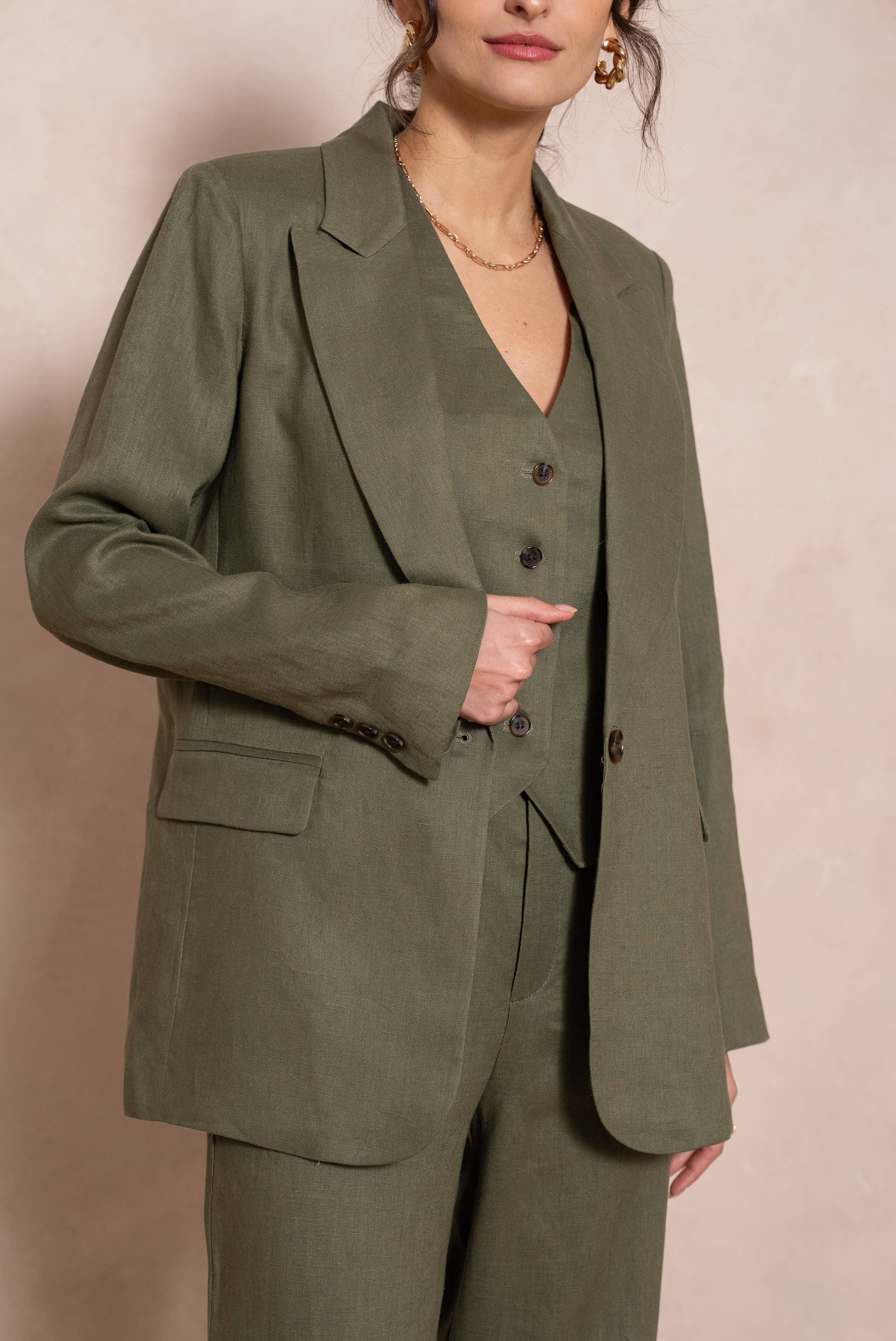 Attentif Paris - Venta al por mayor Blazer - Mujer - [De lino] Chaqueta blazer de corte recto en lino de calidad superior38