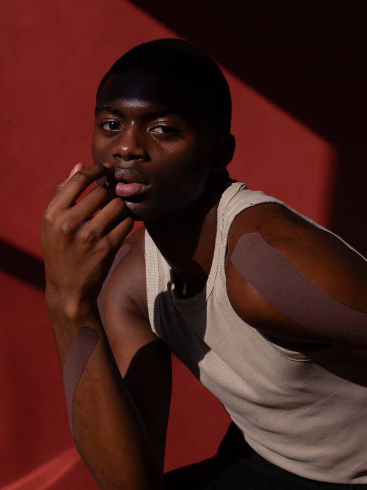 HUETAPE - Wholesale Fashion/Breast Tape - Women's - Espresso Kinesio Tape 1