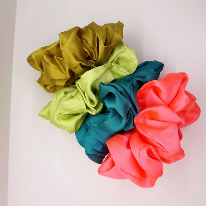 Scrunchie de grandes dimensões por atacado de BRITTs. BOWs