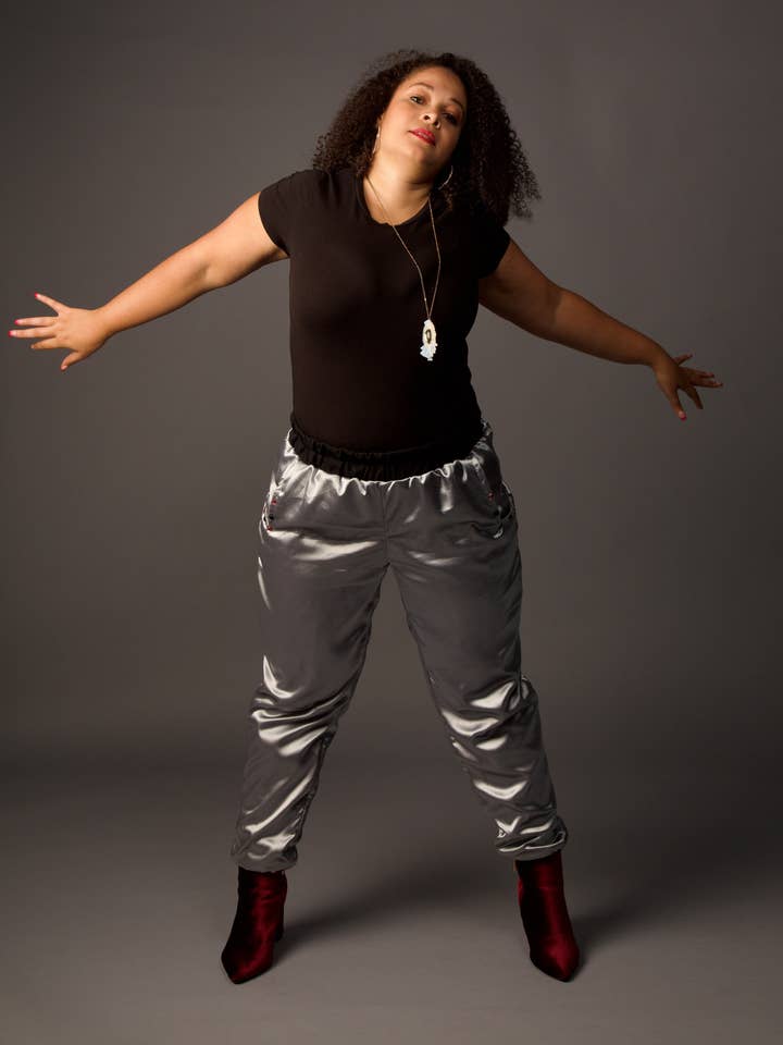 Intrigante per la vendita all'ingrosso da parte di Uniquely Victoria