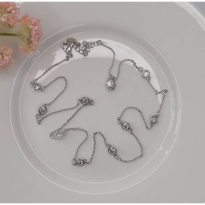 BETTYOH INC - Wholesale Pendant/Charm Necklace - CHAIN LINK WITH CUBIC STONES NECKLACE.