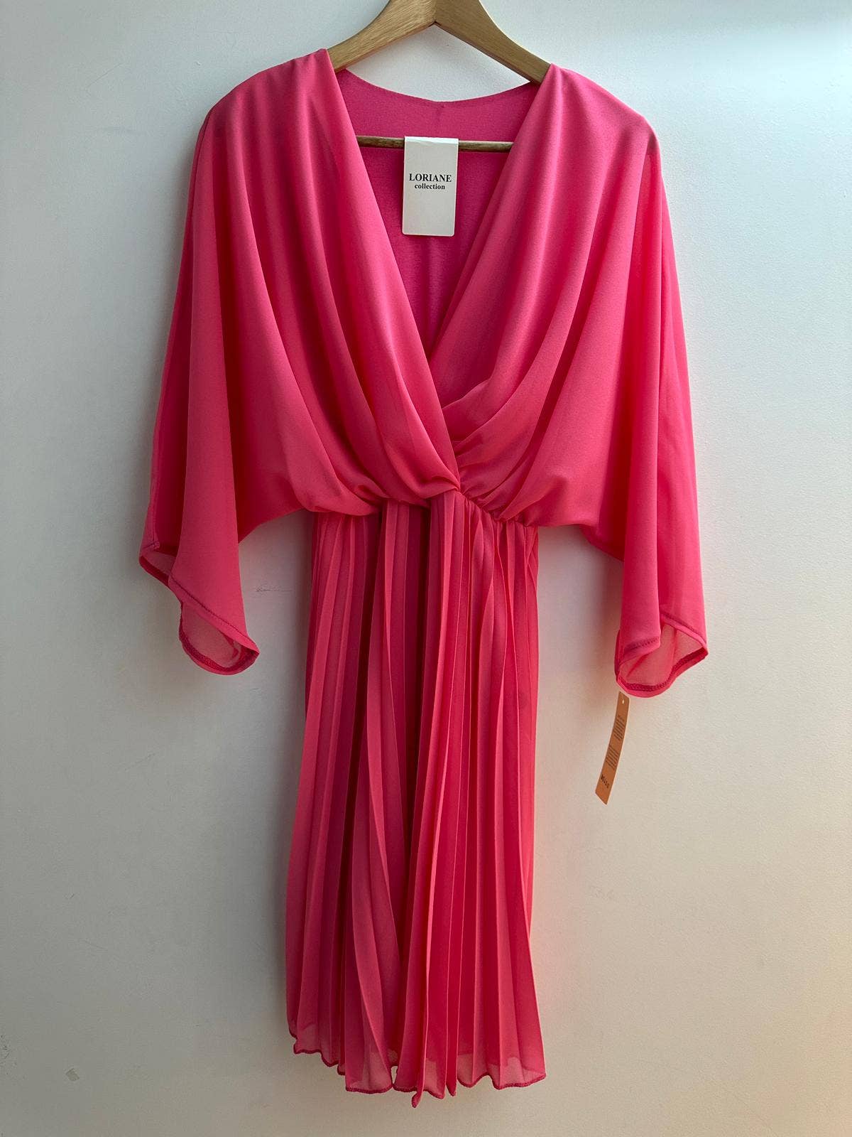 LORIANE – wholesale Dress – Women's – 10558 V-neck pleated short dress with viscose lining12