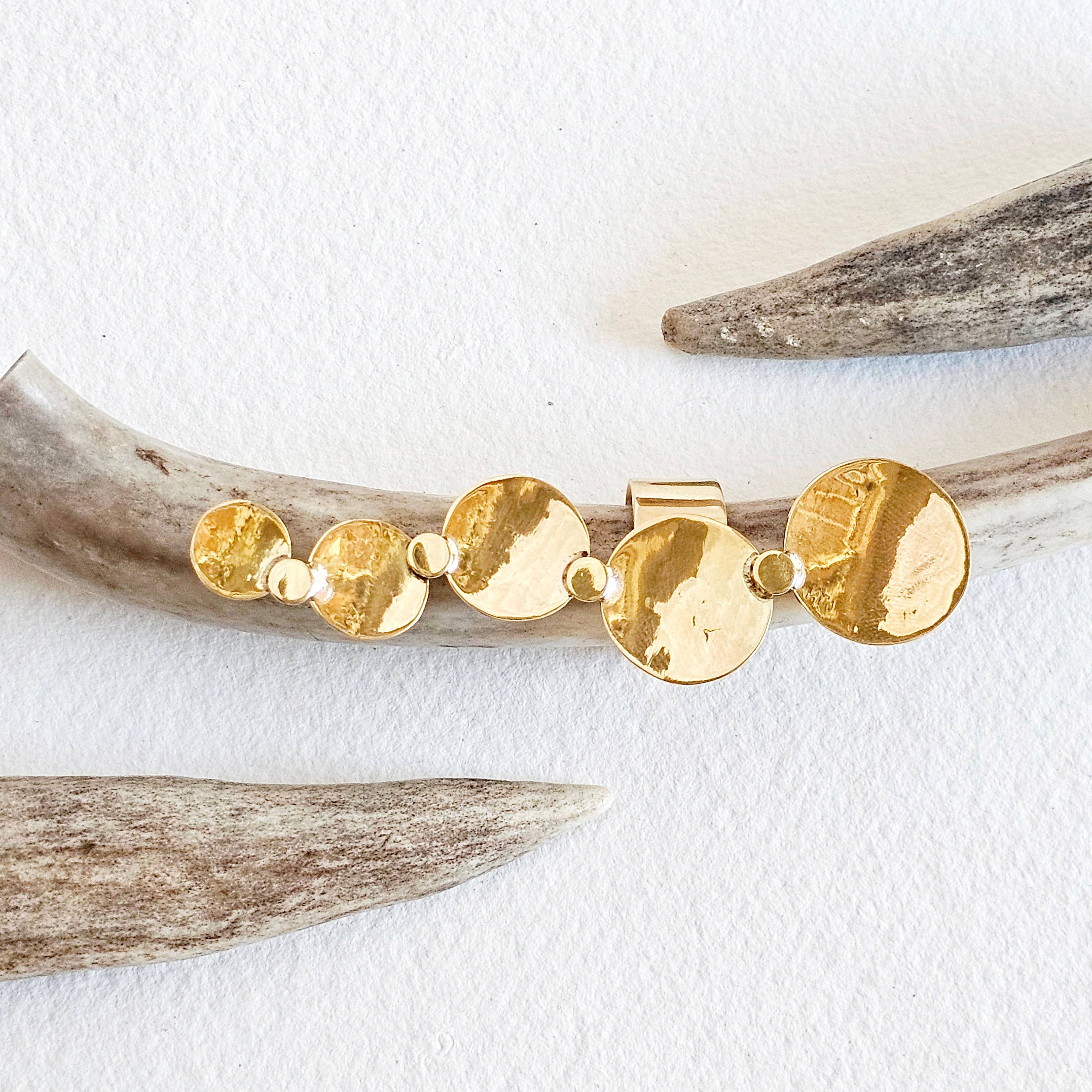 Bisjoux - Vente Anneau/bague à empiler - Bague en laiton martelée nombreux cercles cercle fait main9