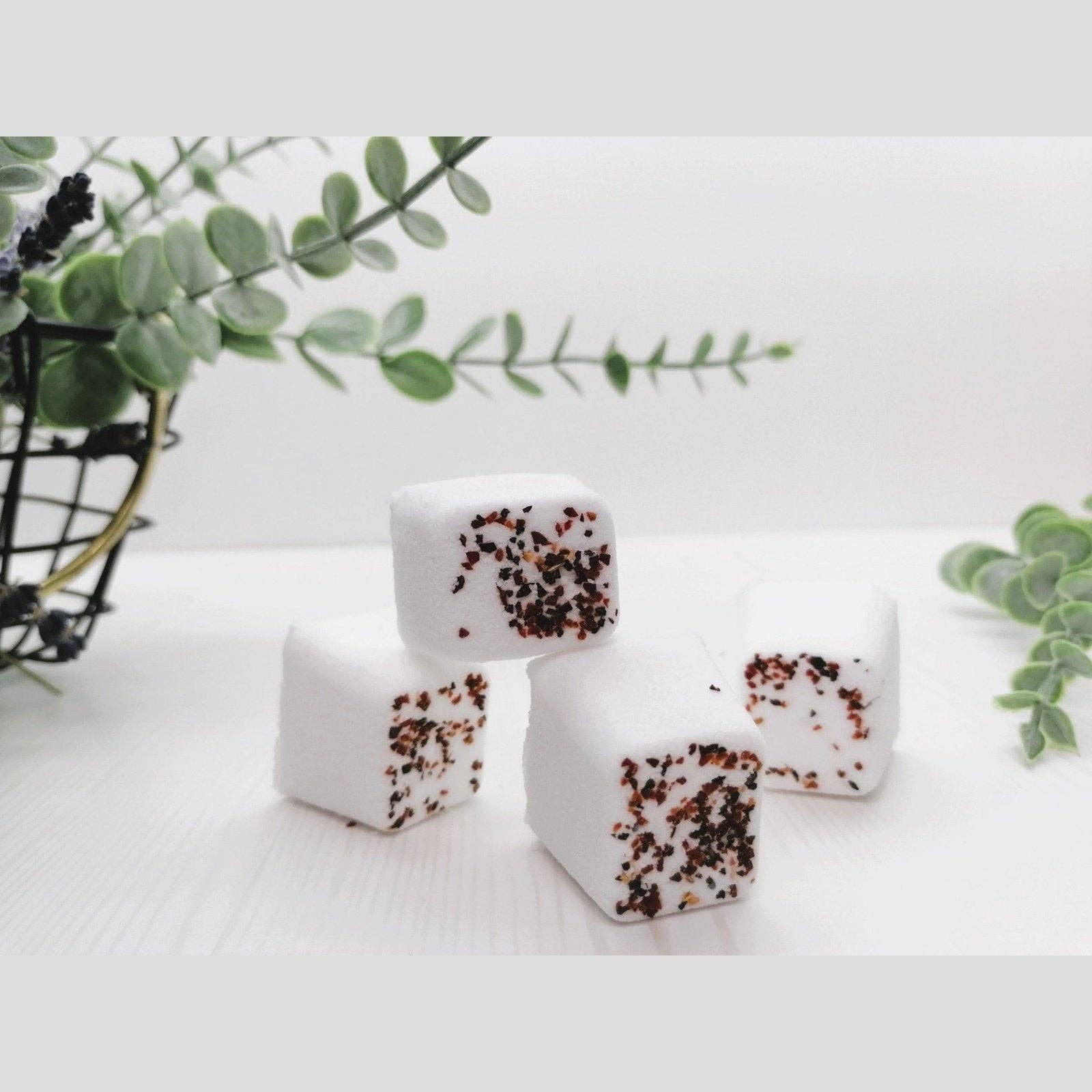 BONNIE BOMBS AND SOAP BARS – wholesale Bath bomb/fizz – Rose Hip bath bullets, Natural & Naked0