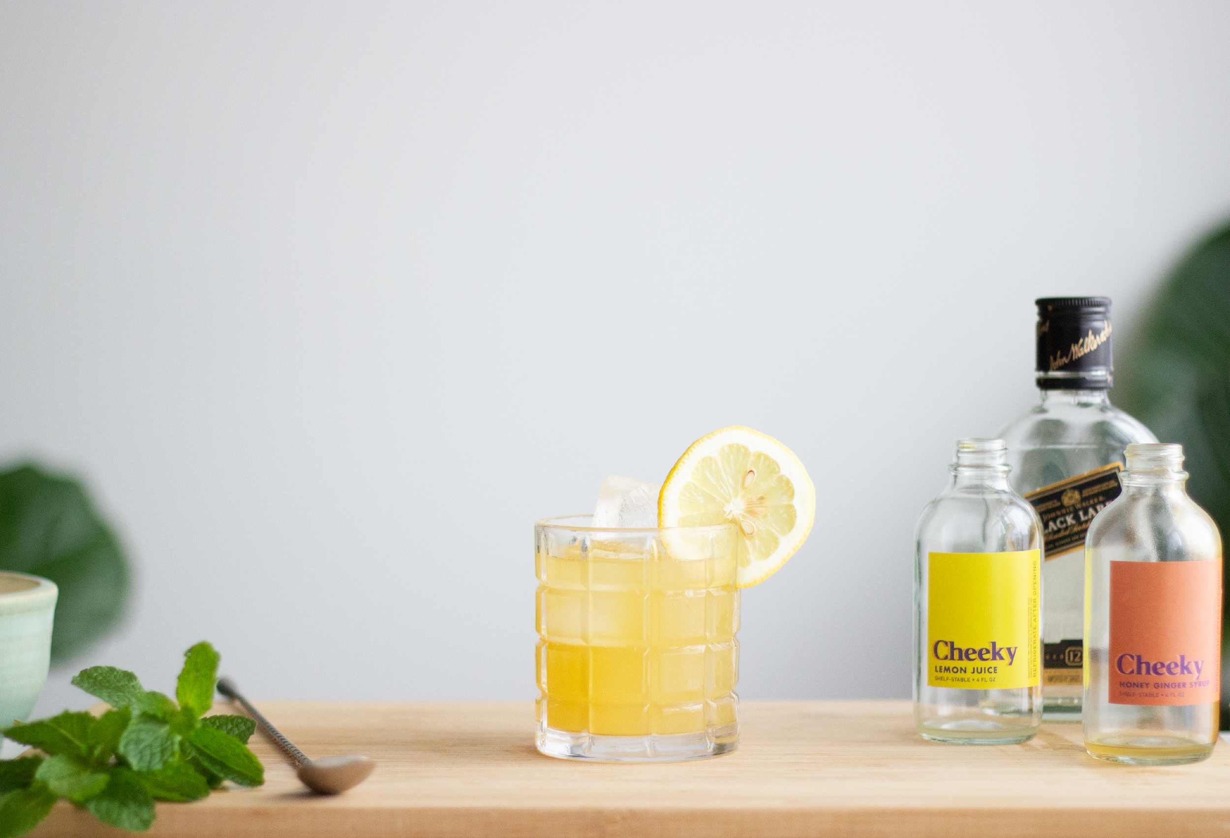 Cheeky Cocktails - Wholesale Cocktail Mix/Syrup - Honey Ginger Syrup 4oz3