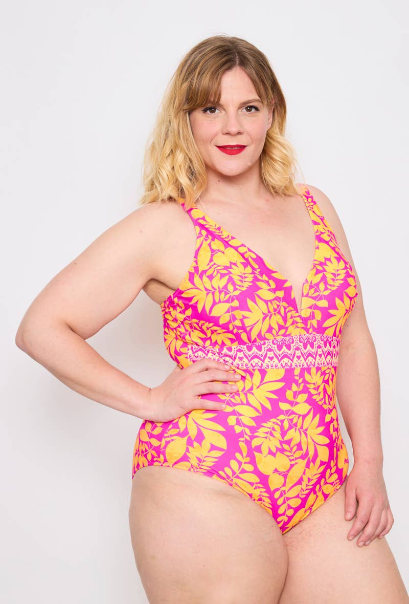 C'MELODIE - Wholesale One Piece Swimsuit - Women's - Plus Size - Timeless Swimsuit3