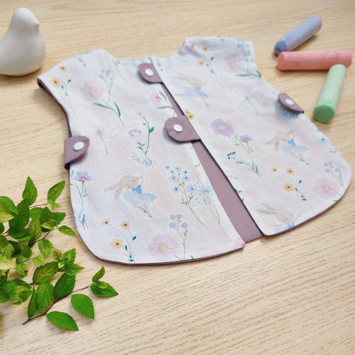 Tablier lapins danseurs pour la vente par ZOUZOU CAILLOUX