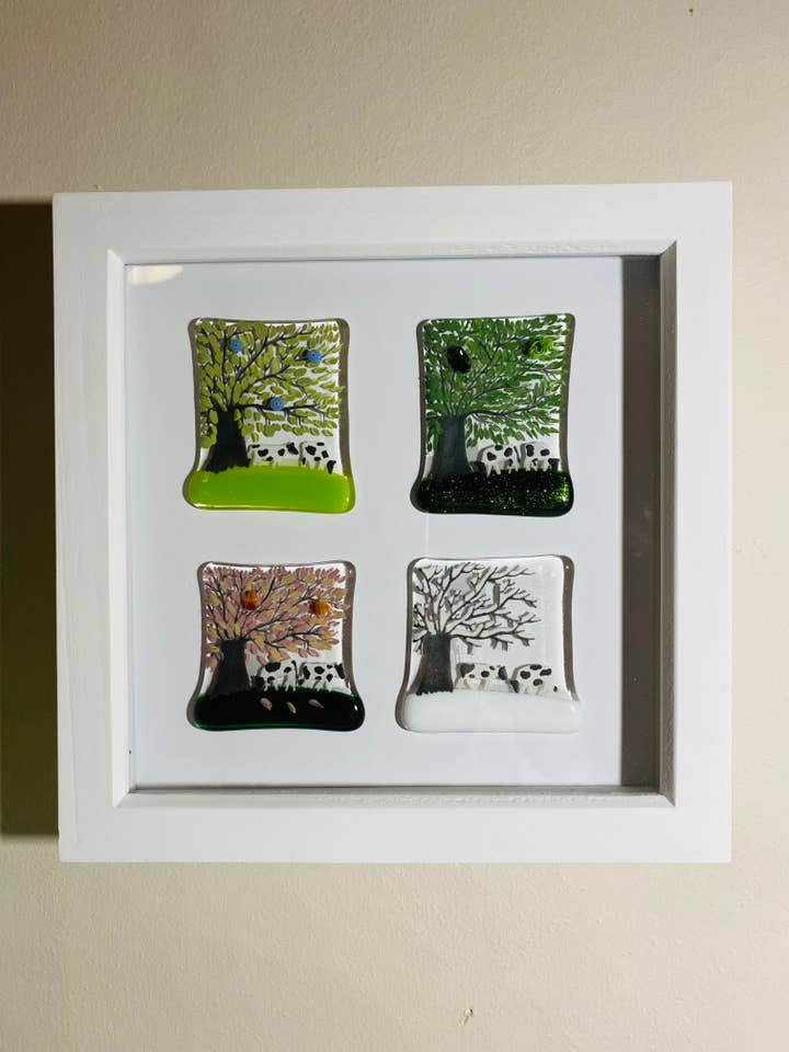 Vaca Quatro Temporadas em Box Frame por atacado de Ally Glass Studio
