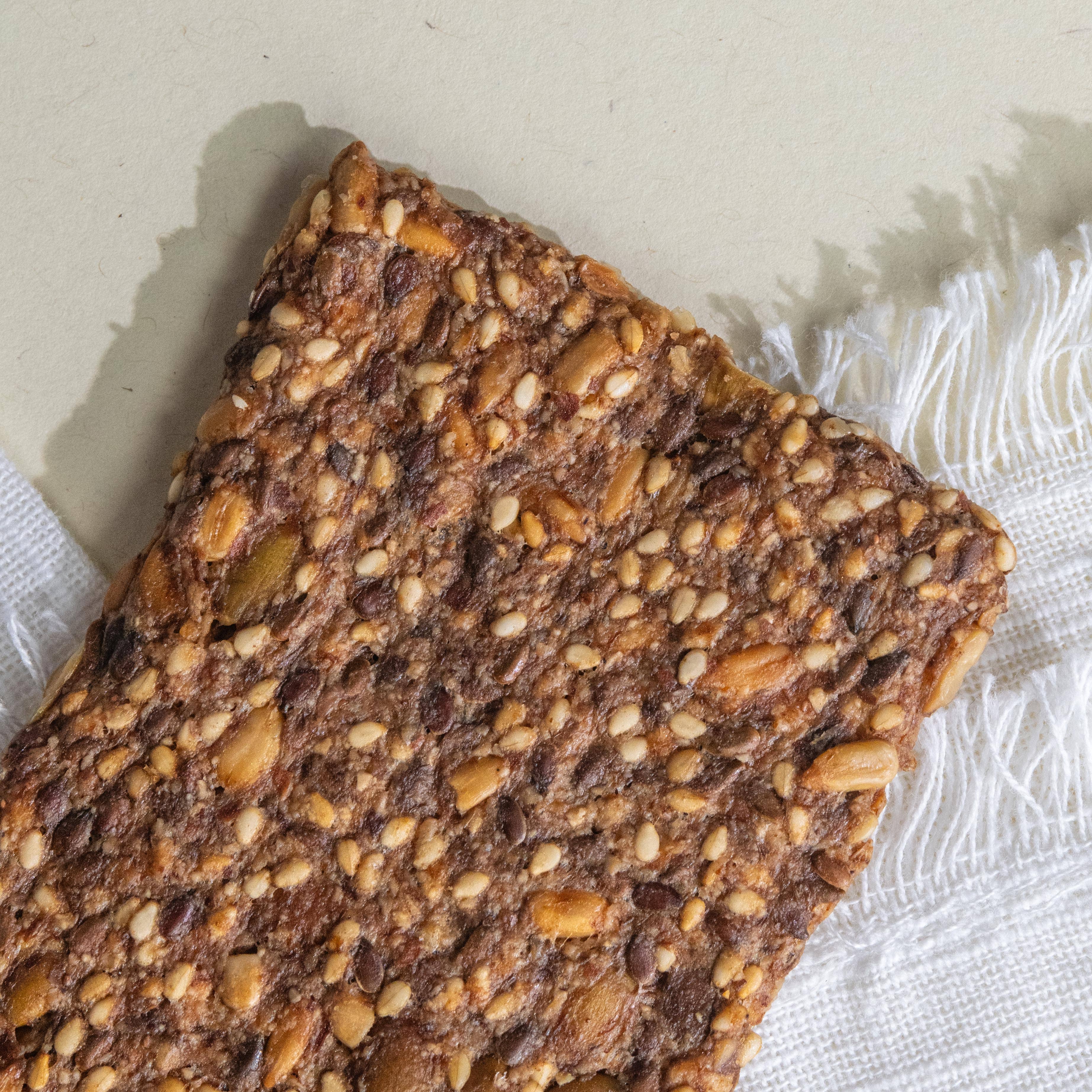 Potters Table - Wholesale Crackers - Gluten-Free Seeded Crisps3