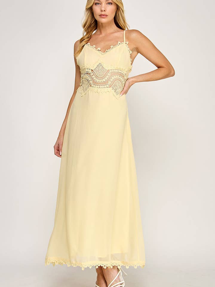 Robe Maxi à Détail de Taille en Dentelle Scallop Cami pour la vente par Vestis M