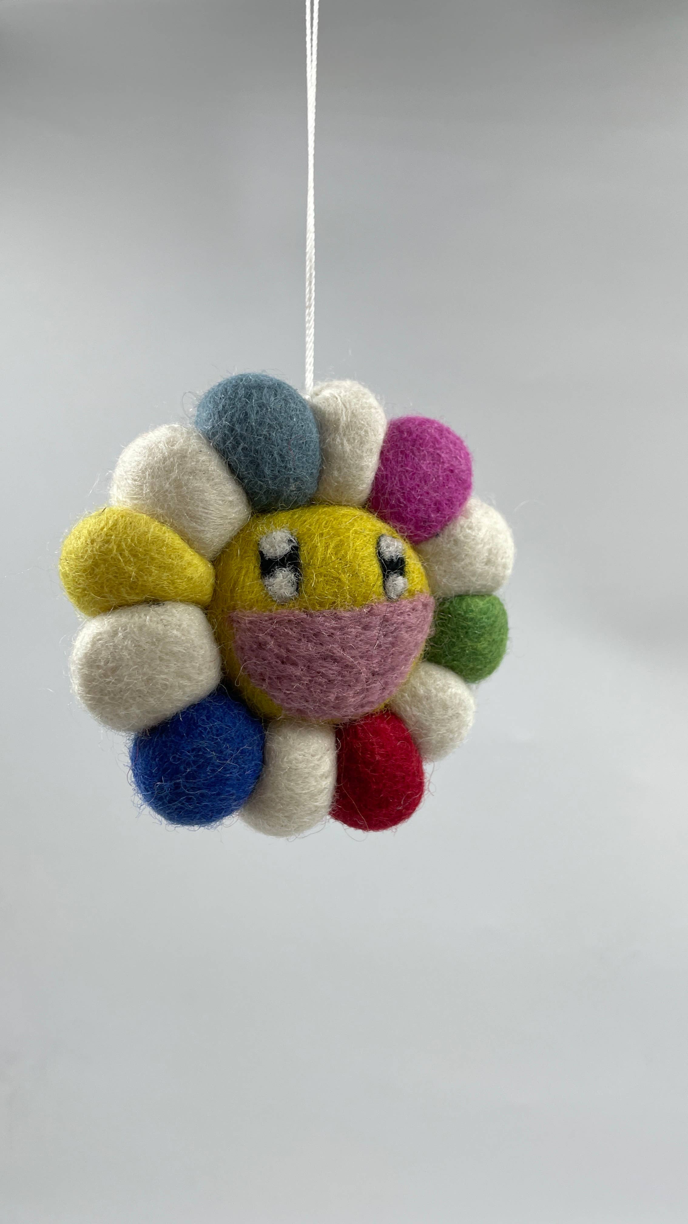 Funky Yak Ltd – wholesale Keychain – Women's – Handmade Cute Felt Sunflower Keyrings with Pin2