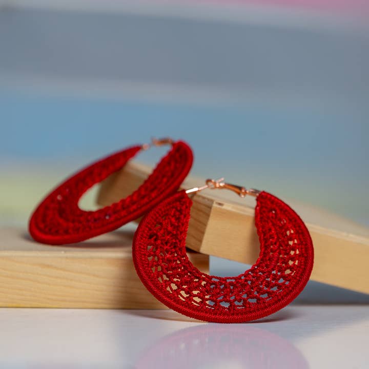Gewinde-Ohrringe - Rot für den Großhandel von Zuri Styles