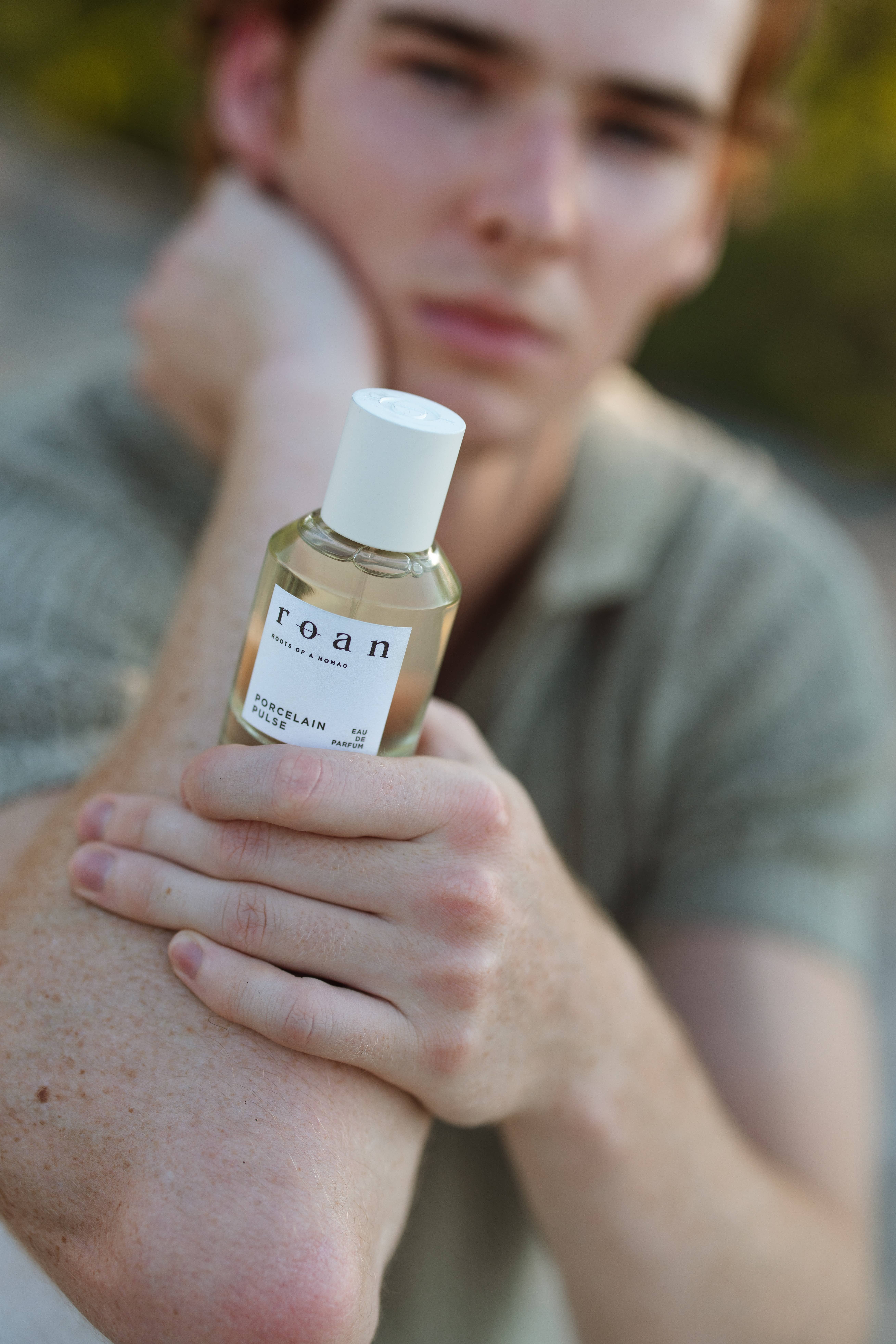 Roan Fragrances - Wholesale Perfume/Eau de Toilette - Porcelain Pulse Eau De Parfum | Darjeeling Tea, Fruity Amber5