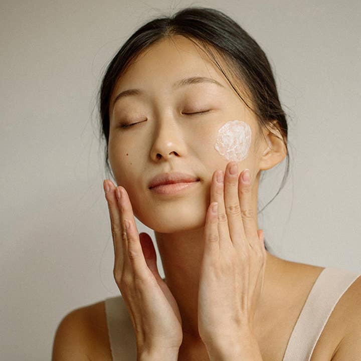 Feel - Wholesale Facial Cleanser - Enzymatic Exfoliating Cleanser2