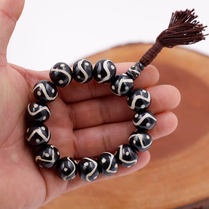 Lungta Imports – wholesale Bönearmband – Tibetansk meditationsben 14 pärlor Mala Yin Yang Yoga Armband