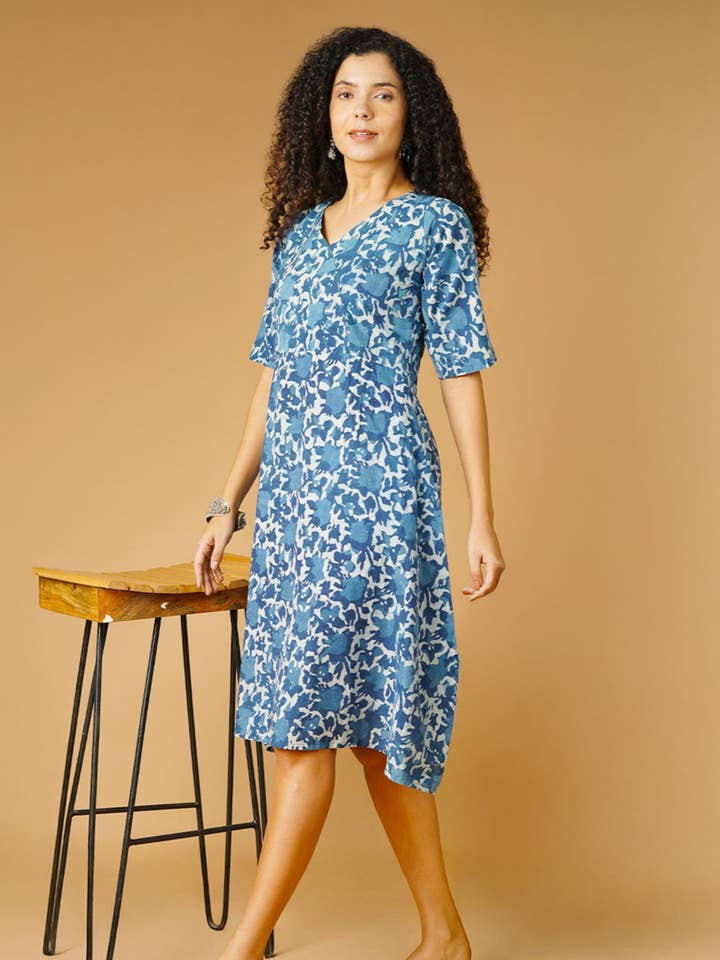 Indigo bomuldsblå midikjole (4) for engroshandel hos INDOPHILIA