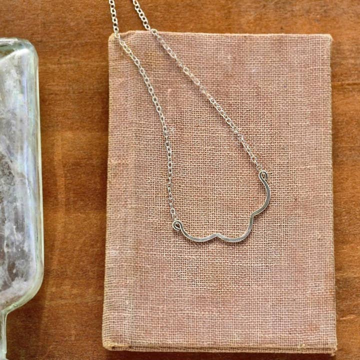 Foamy Wader – Engroshandel Halskæde med vedhæng – Kammusling halskæde - flosset kant shell kurve bar halskæde8