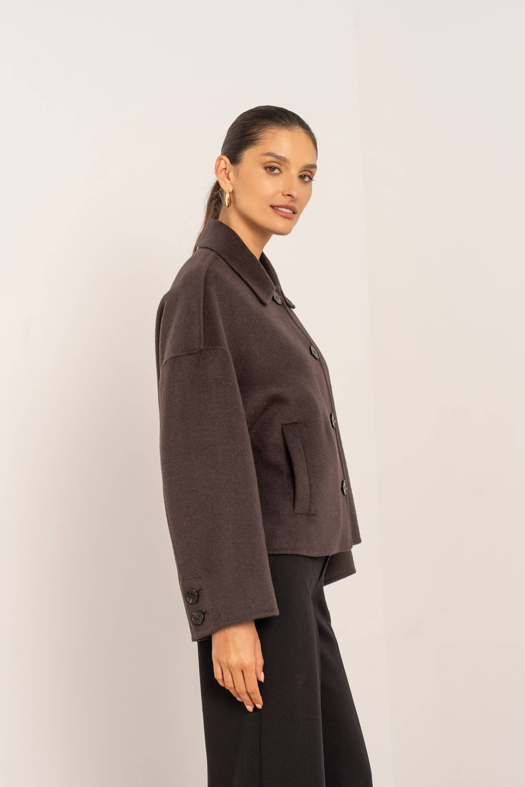Attentif Paris - Vendita all'ingrosso Cappotto - Donna - Cappotto corto oversize artigianale in misto lana23
