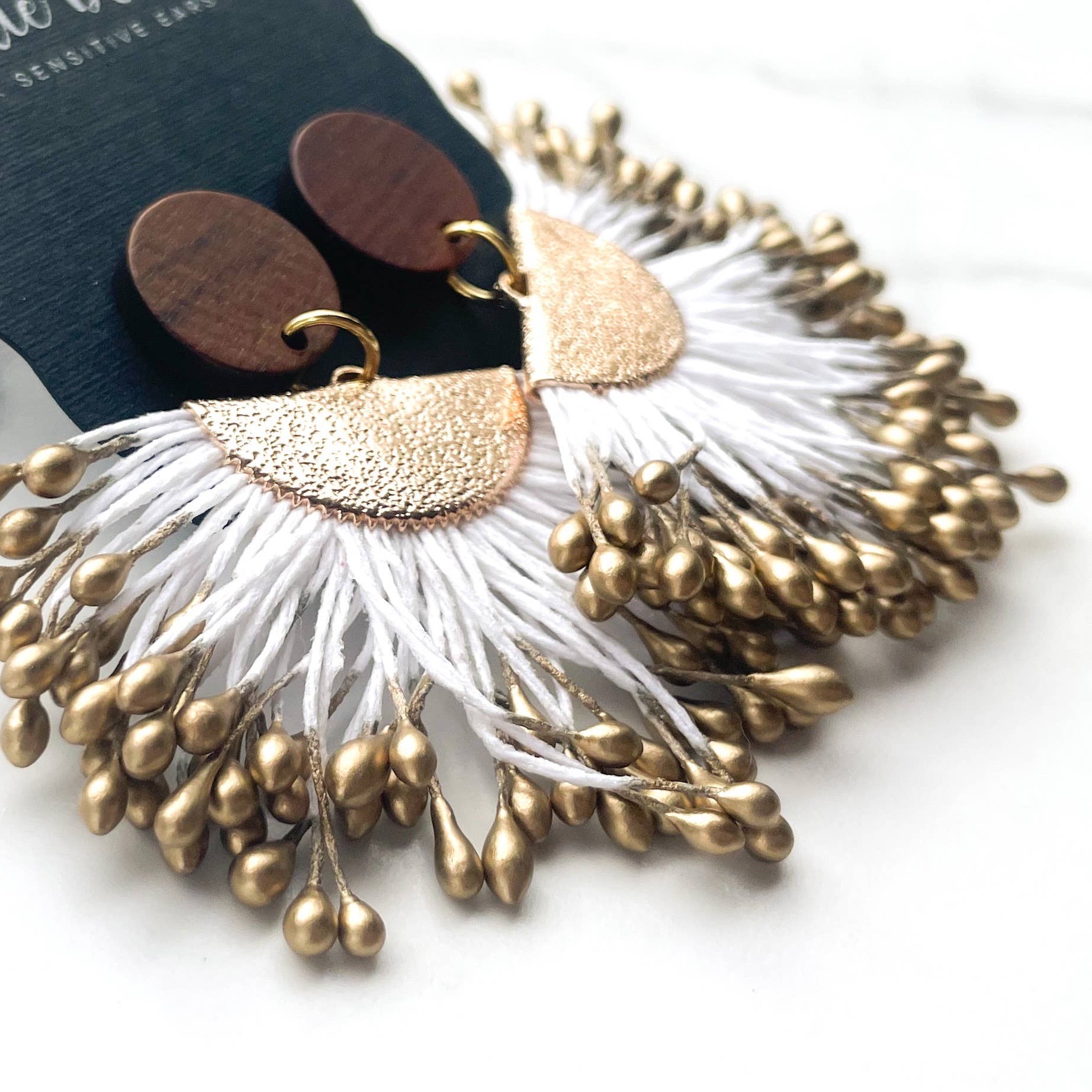 Dixie Bliss - Vente Boucles d'oreilles pendantes - Utopia- Boucles d'oreilles pendantes en bois poli2