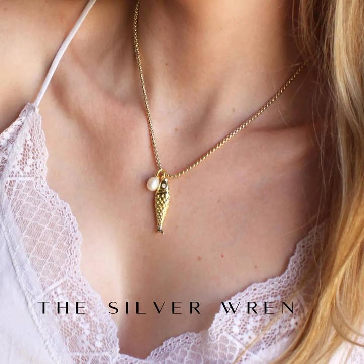 The Silver Wren - Wholesale Pendant/Charm Necklace - Gold Fish Pendant Necklace