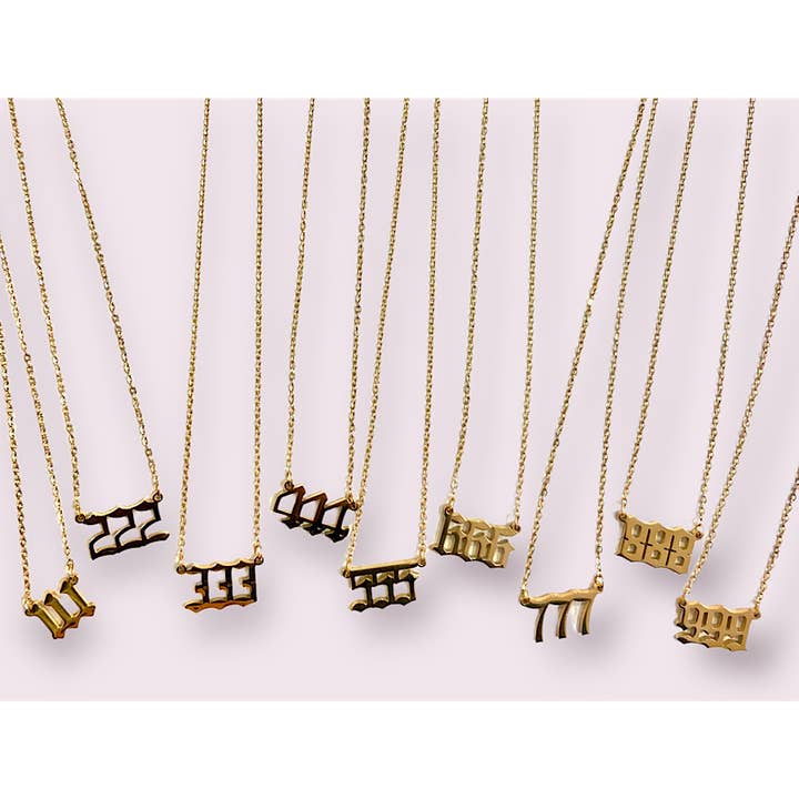 Colliers Angel Number pour la vente par cutandcropped