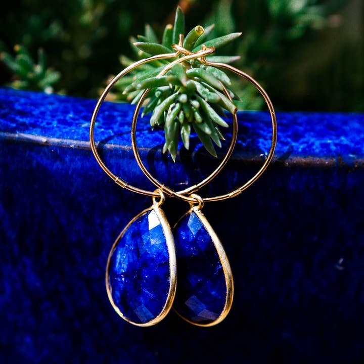 Oli Creoles - Maxi Stone Cut i Indien för wholesale av Mani Namaste