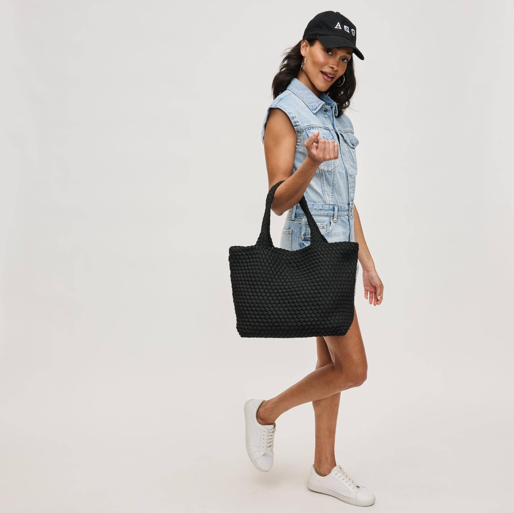 Sol and Selene - Wholesale Draagtas - Dames - Sky's The Limit - Medium Laced Up Eco-Edition Tas21