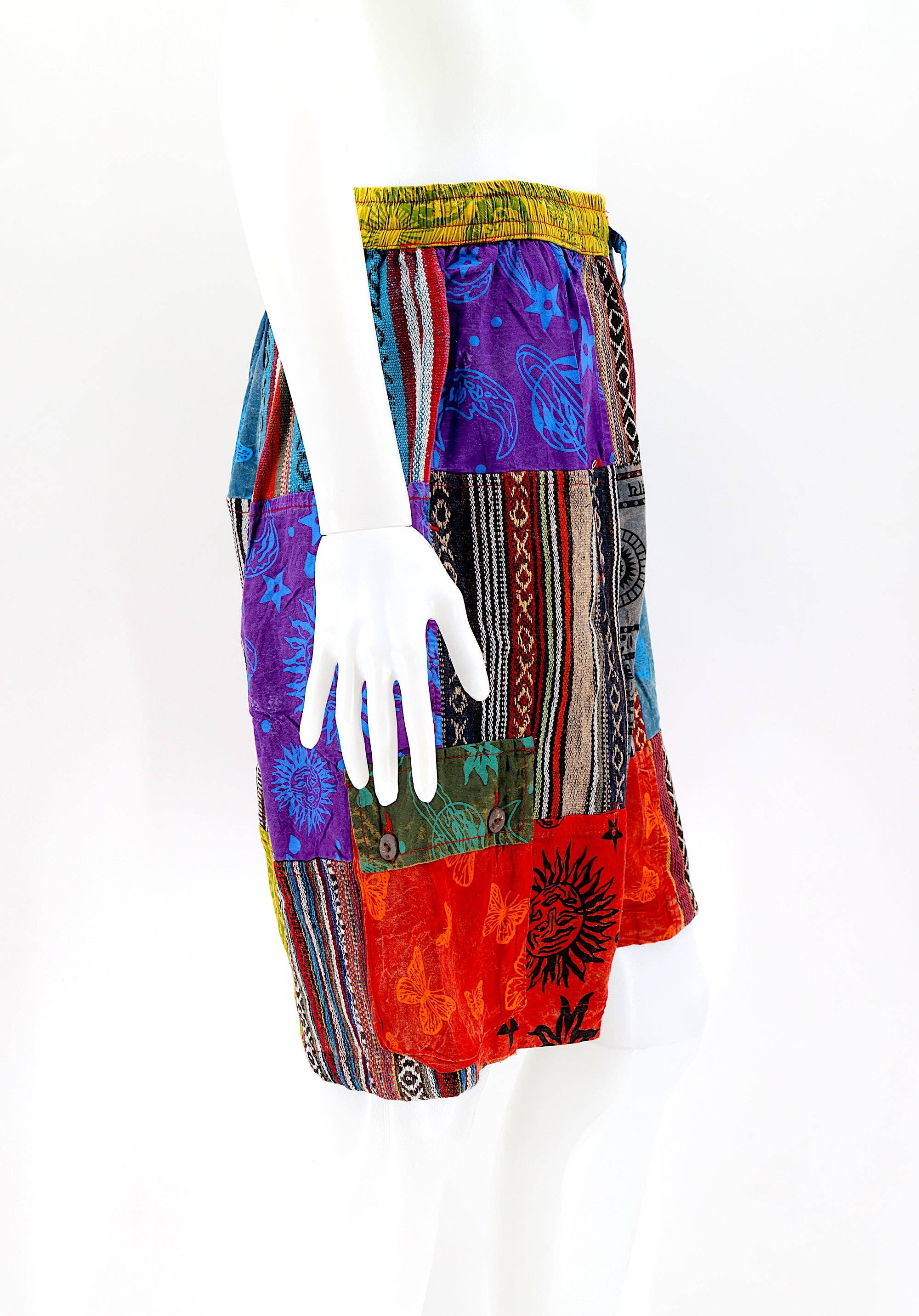 Himalaya Handmade – Großhandel Shorts – Damen – Handgefertigte Gheri-Patchwork-Shorts aus Baumwolle im Boho-Stil10