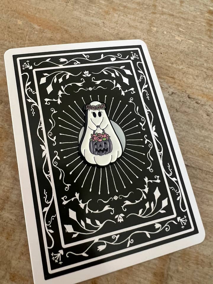 Enamel Pin Hippie Hallow Ghost for wholesale by LoVely Chaos
