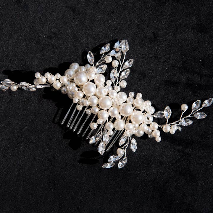 The Madison - Pente de cabelo artesanal com pérolas e cristais por atacado de Brides and Belts